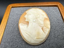 Antiker Cameo mit Frauenprofil