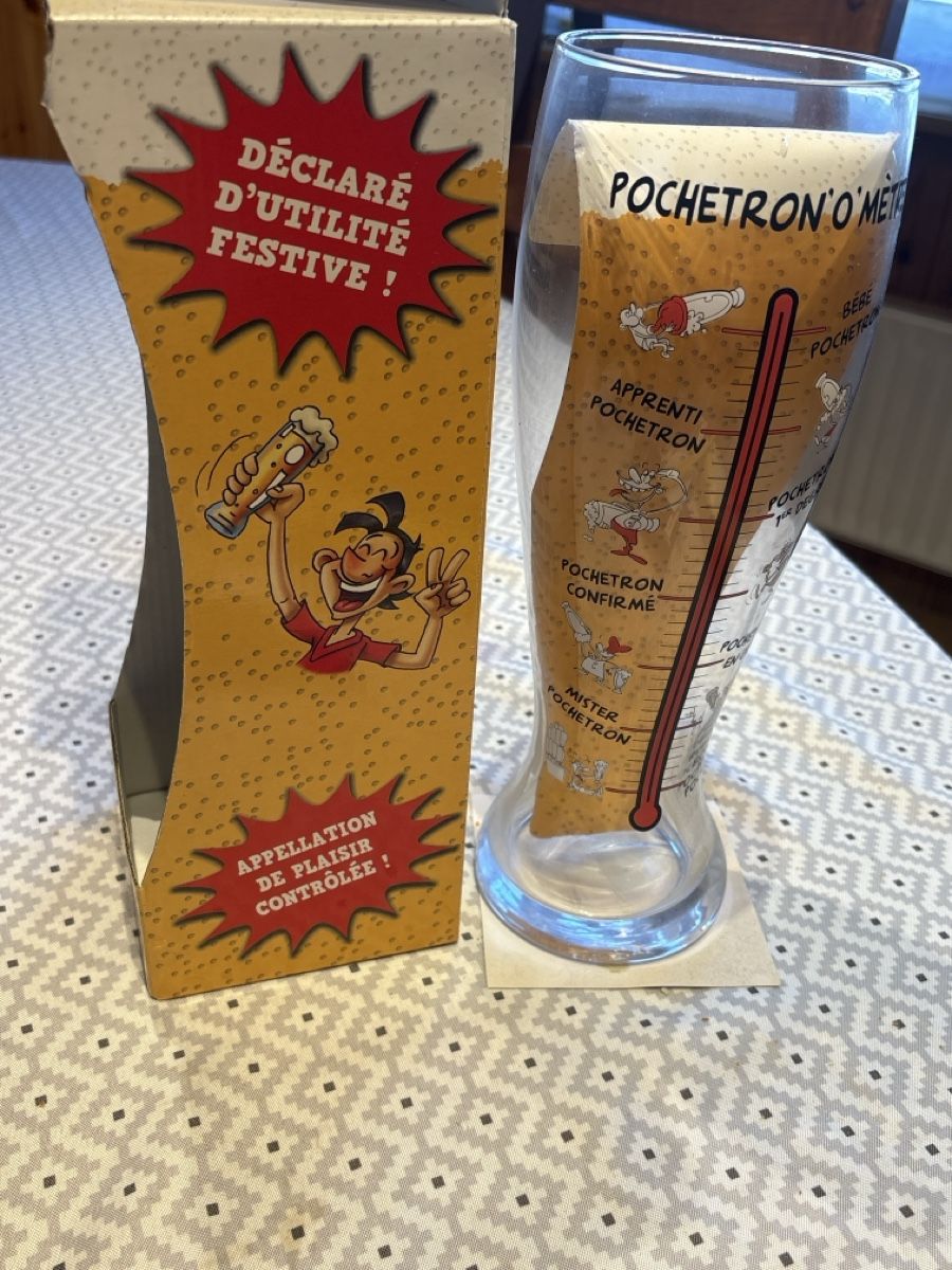 Verres: Verre à bière géant Pochetron O'Mètre 1.5L  – Neuf (Voir description) à Ste- Croix par boutondor64 3