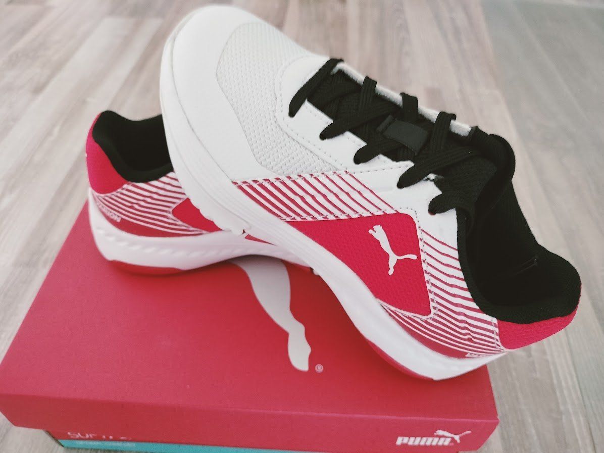 Puma Scarpe per ragazzi: Puma Hallenschuhe Varion JR Grösse 36 – Nuovo e nell'imballaggio originale da Oftringen venduto da Sportivo.ch 1