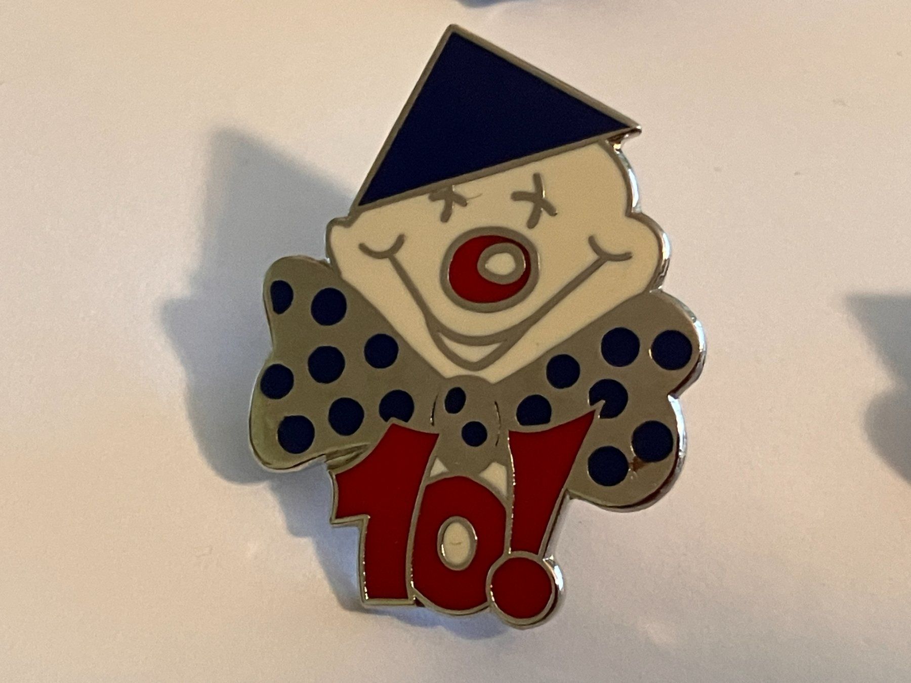 Plaketten & Abzeichen: 1 Pin Clown 10! – Gebraucht aus Basel von djwwpp