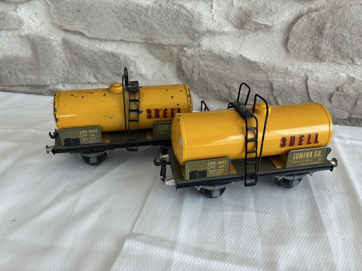 Buco Modellini di ferrovie: Gemischtes Set: Esso/Shell/ Bierfass Buco – Usato da Buchs AG venduto da sasami01 3