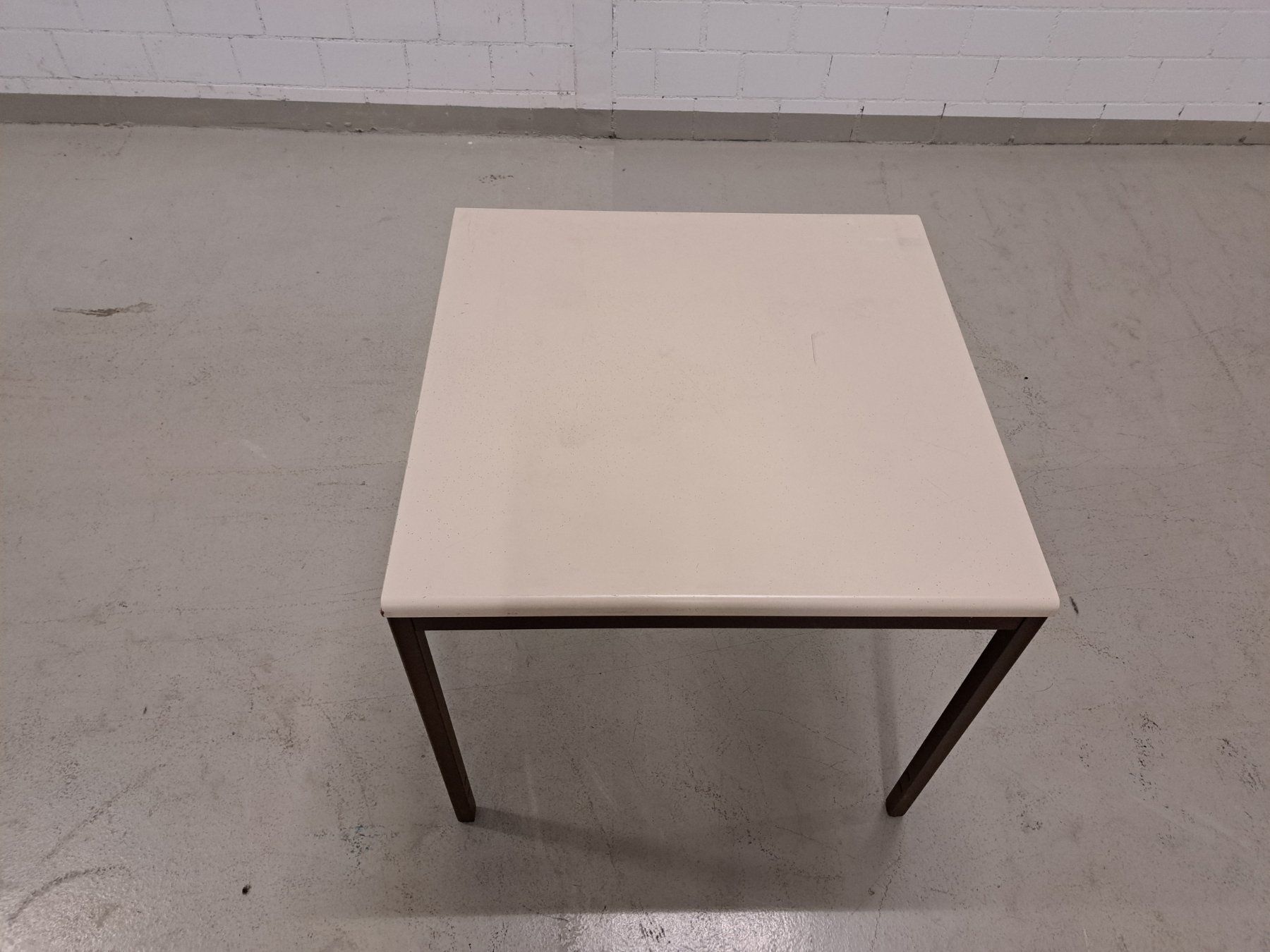 Tavoli: Beistelltisch beige/braun – Usato da Embrach venduto da lichttechnik