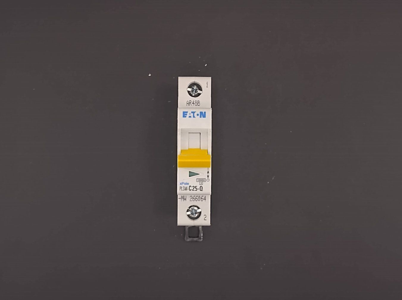 Eaton Interruttori: Eaton PLSM-C25-Q – Usato da Winterthur venduto da Hint17