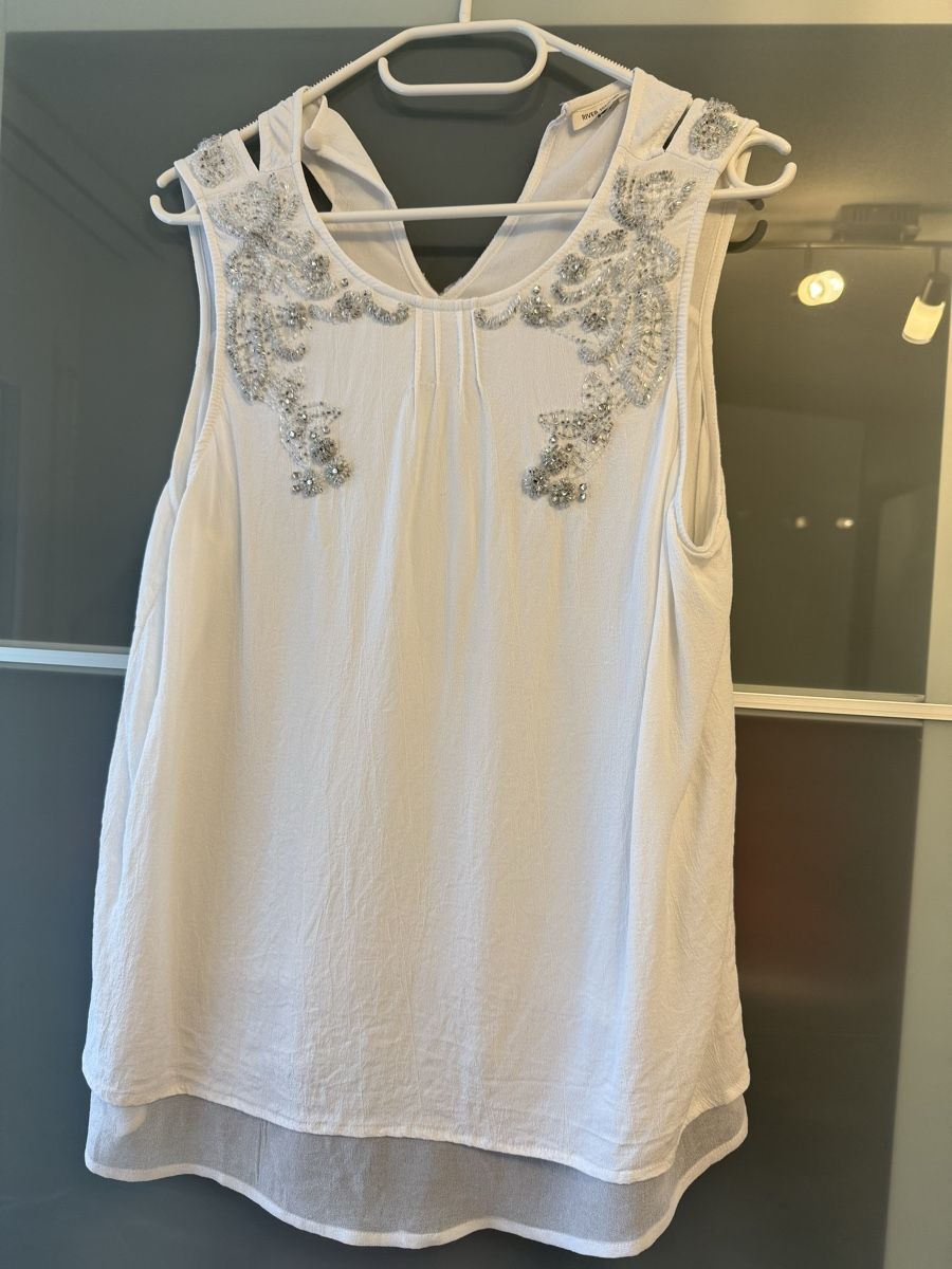 Blusen: Damen Bluse Marke River Island, Neuwertig – Neu (gemäss Beschreibung) aus Einsiedeln von zue_82pm