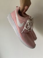Nike Sneaker rosa Mesh/Stoff Gr. 40.5