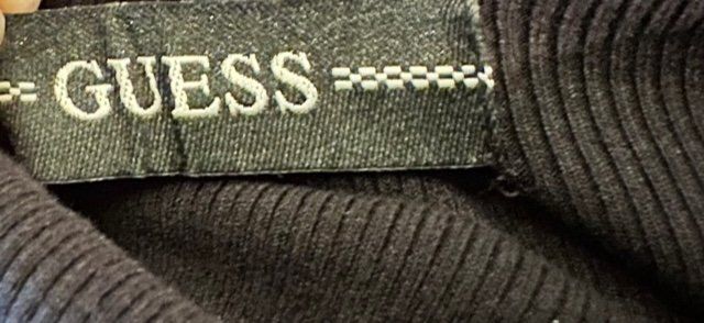 Guess Vestiti: Guess Kleid 40 neu – Nuovo (secondo la descrizione) da Lömmenschwil venduto da classico01 1