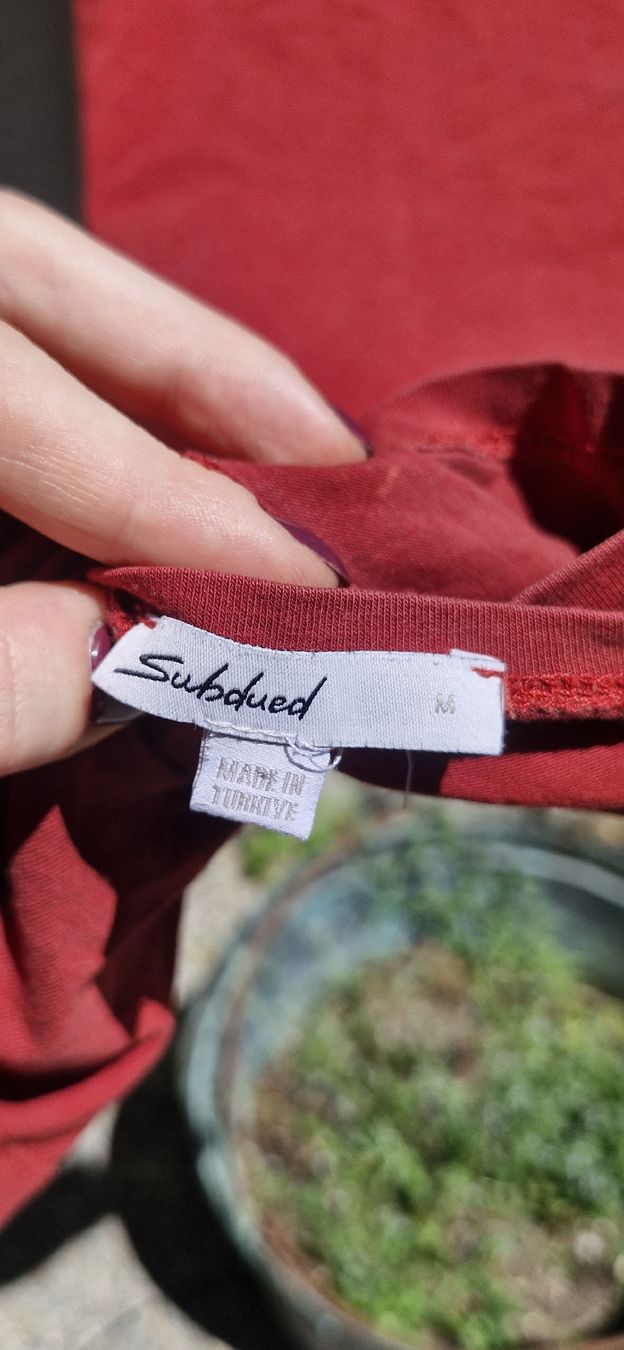 Top: rotes rückenfreies Tshirt von subdued – Usato da Wohlen b. Bern venduto da lau_7vcp 2