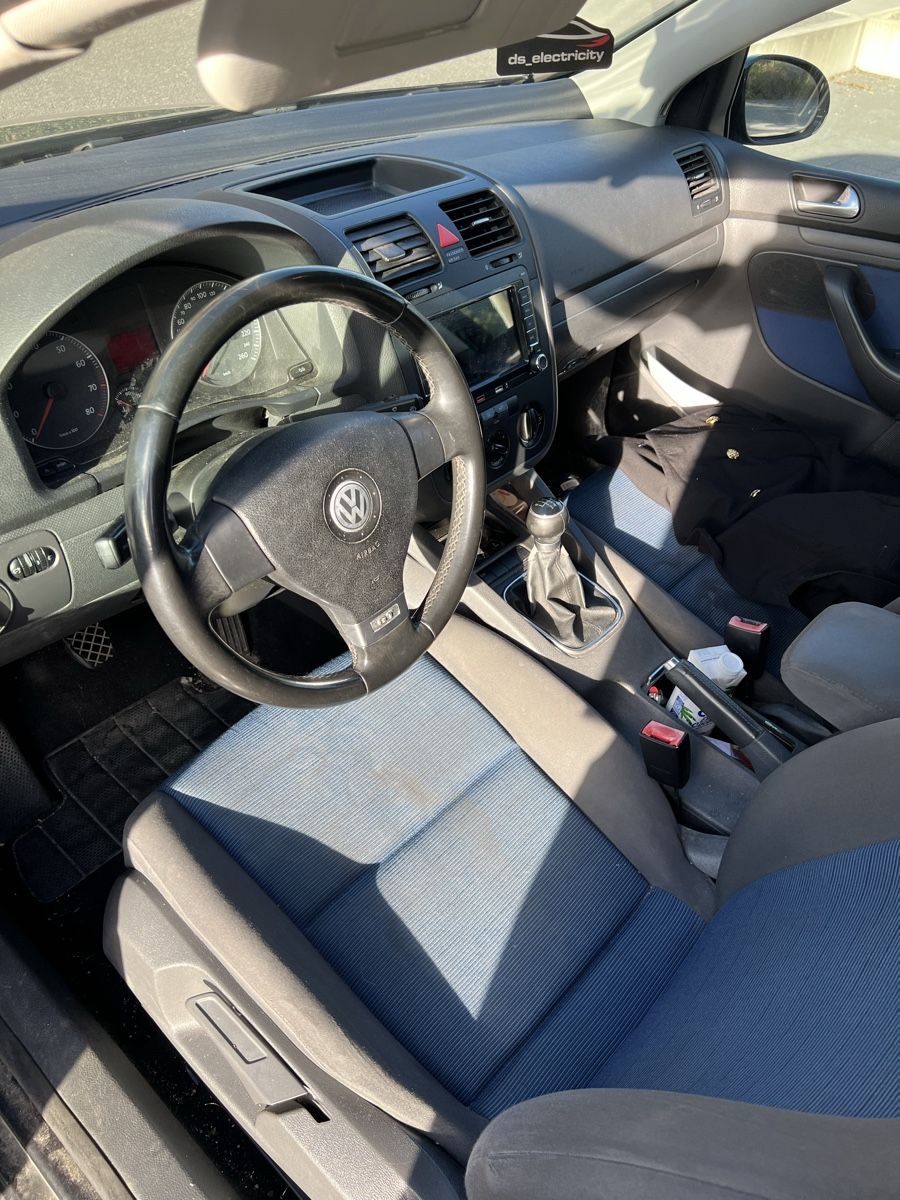 VW Automobili: Golf 5 1.4 TSI – Usato da Monthey venduto da fab_5cwv 1