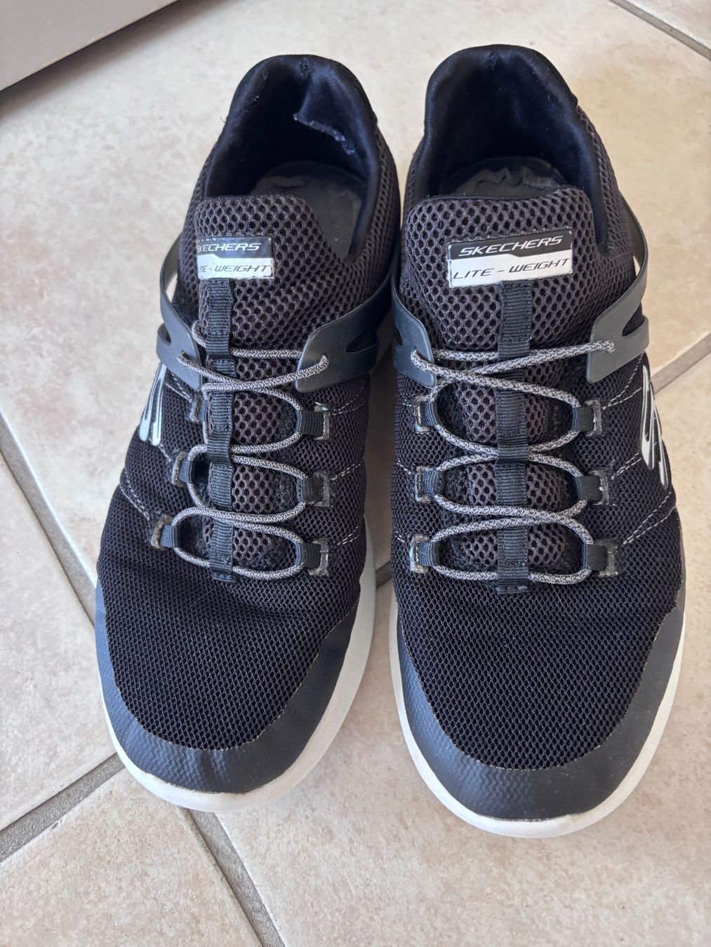 Skechers Herrenschuhe: Sketchers 43 – Gebraucht aus Balsthal von Uroby 3