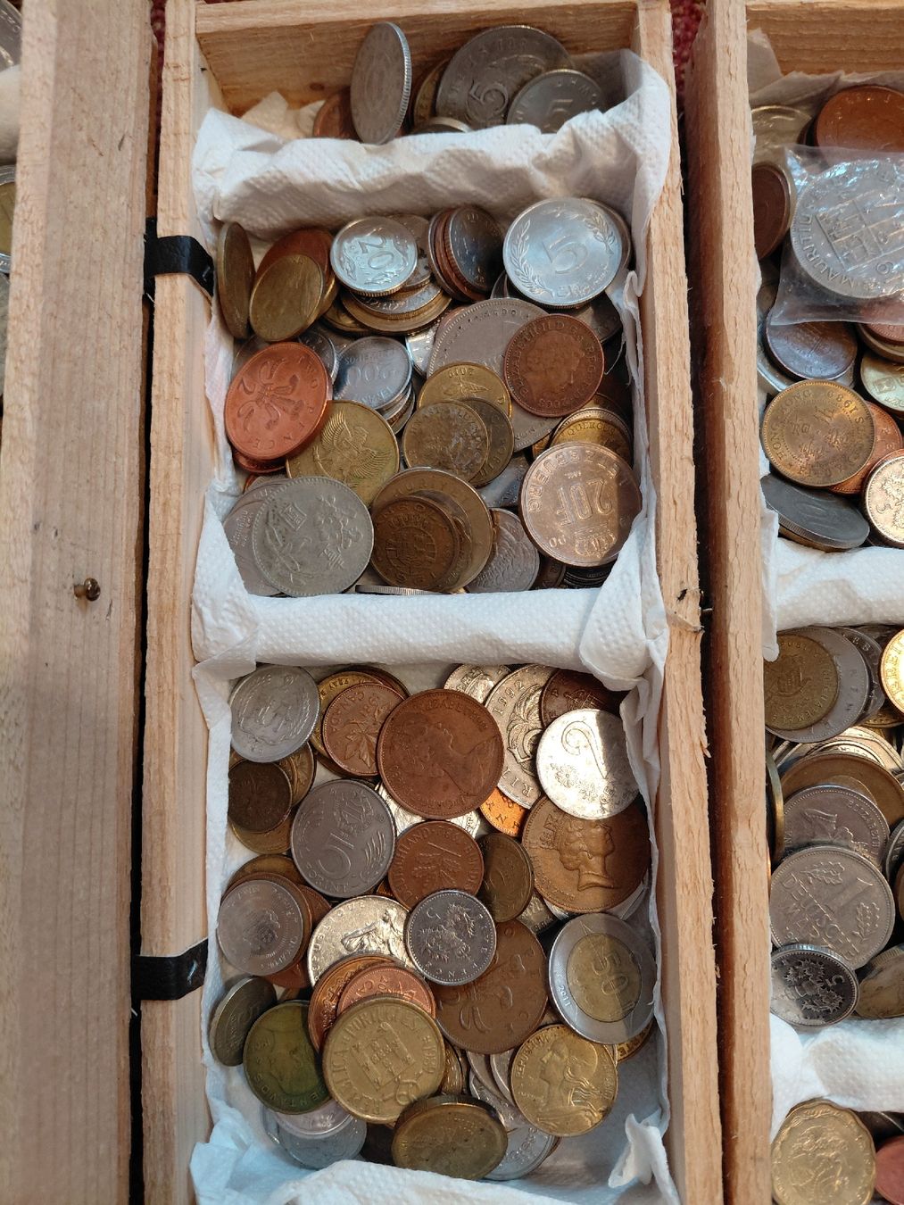 Tutti le monete: Konvolut Münzen 1.9 kg  – Usato da Siat venduto da Tschappatalpas 2