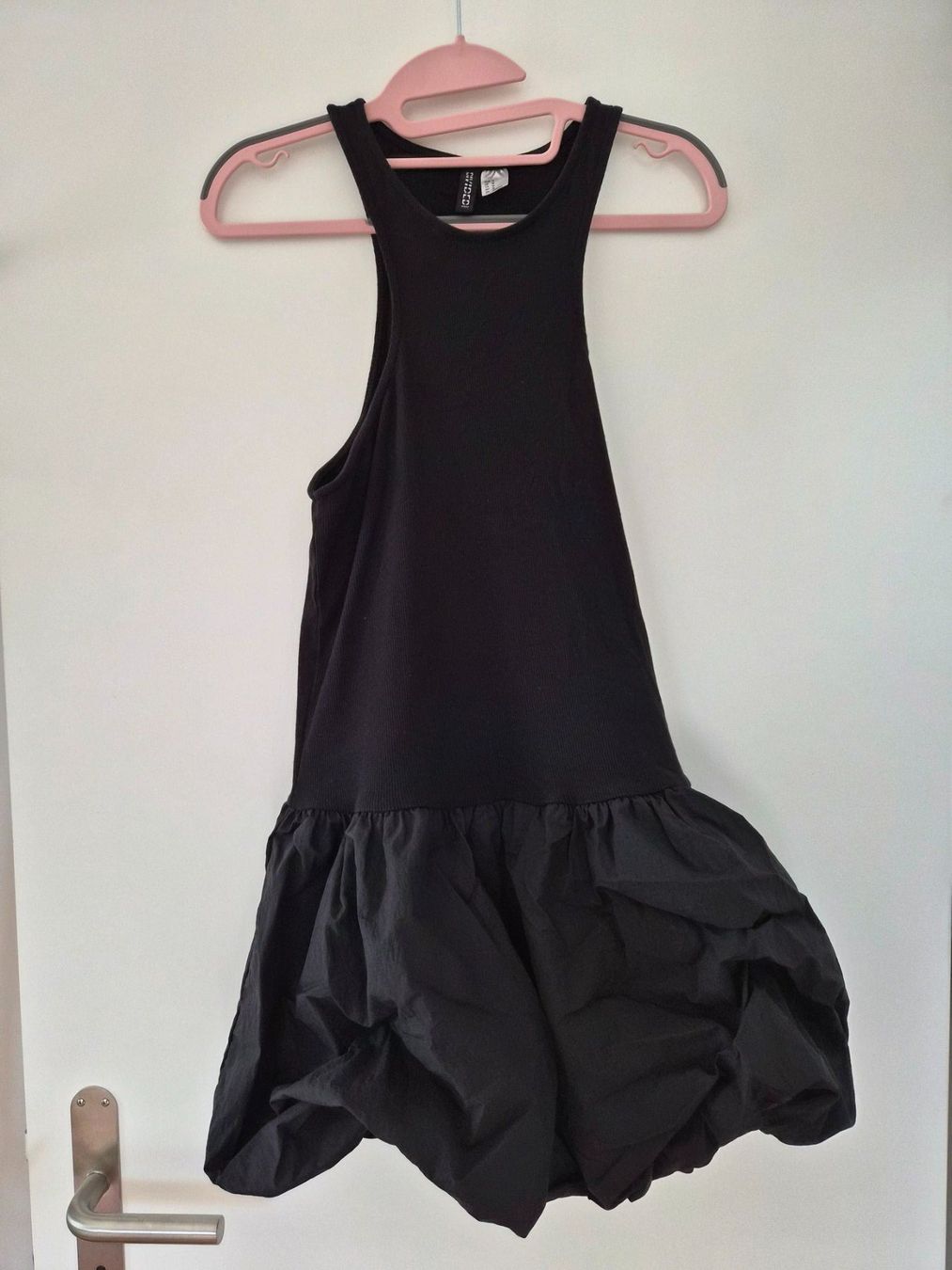 H&M Vestiti: Kleid H&M Schwarz mit Ballonjup Gr M – Usato da Rotkreuz venduto da Tom_1984