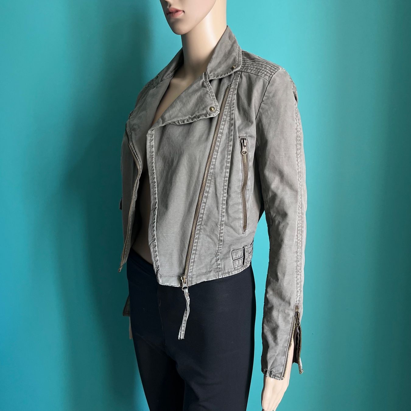 Mango Jacken: MANGO Jacke 💚 – Gebraucht aus zürich von vintage12 1