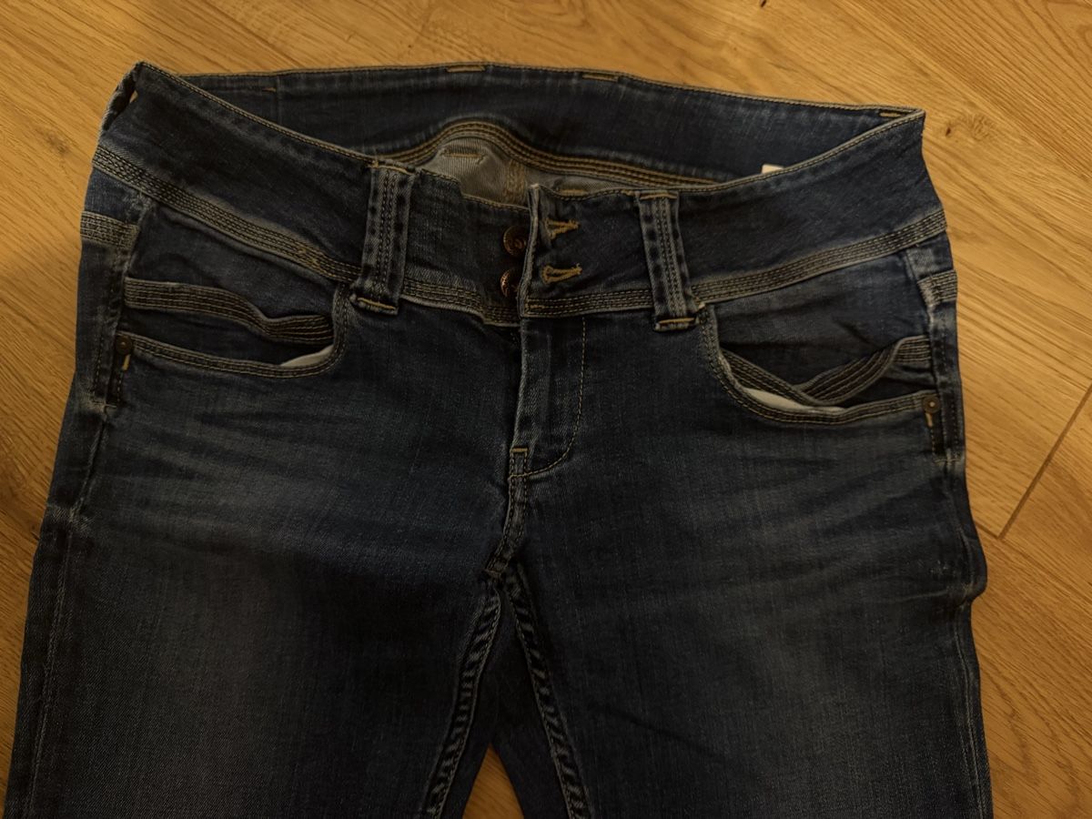 Pepe Jeans Jeans: Pepe Jeans Venus 32/34 – Usato da Rüdlingen venduto da Lichee 2