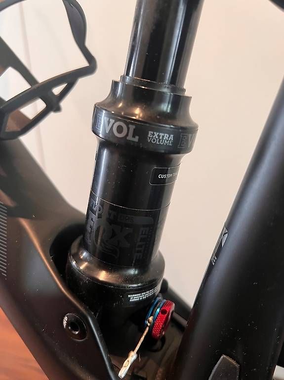 Biciclette: BMC FOURSTROKE 01 Three cbn gry – Usato da Wagen venduto da Claudia5473 4