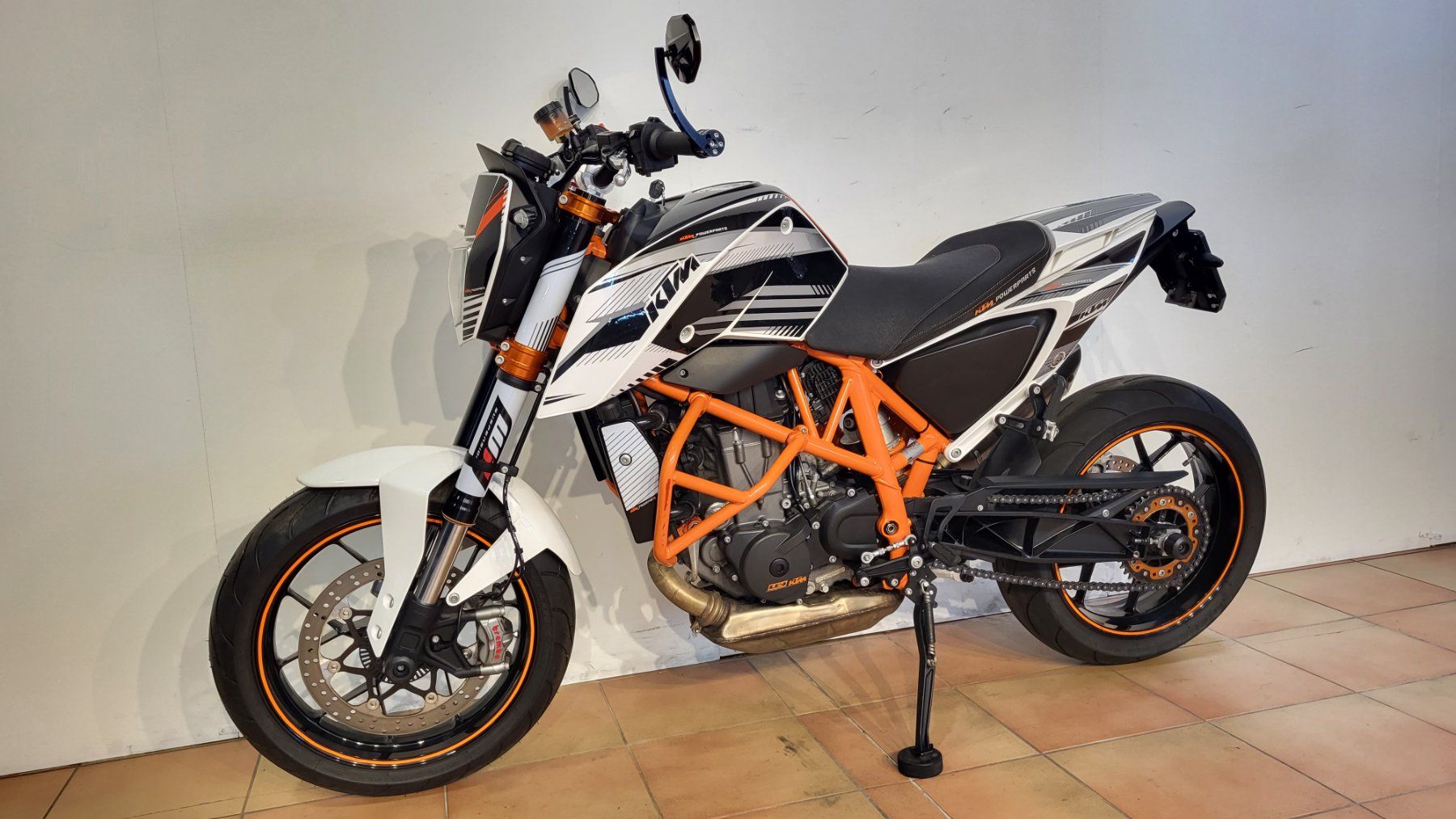 KTM Strada: KTM 690 Duke R ABS – Usato da Tägerschen venduto da Moto-Welt 3