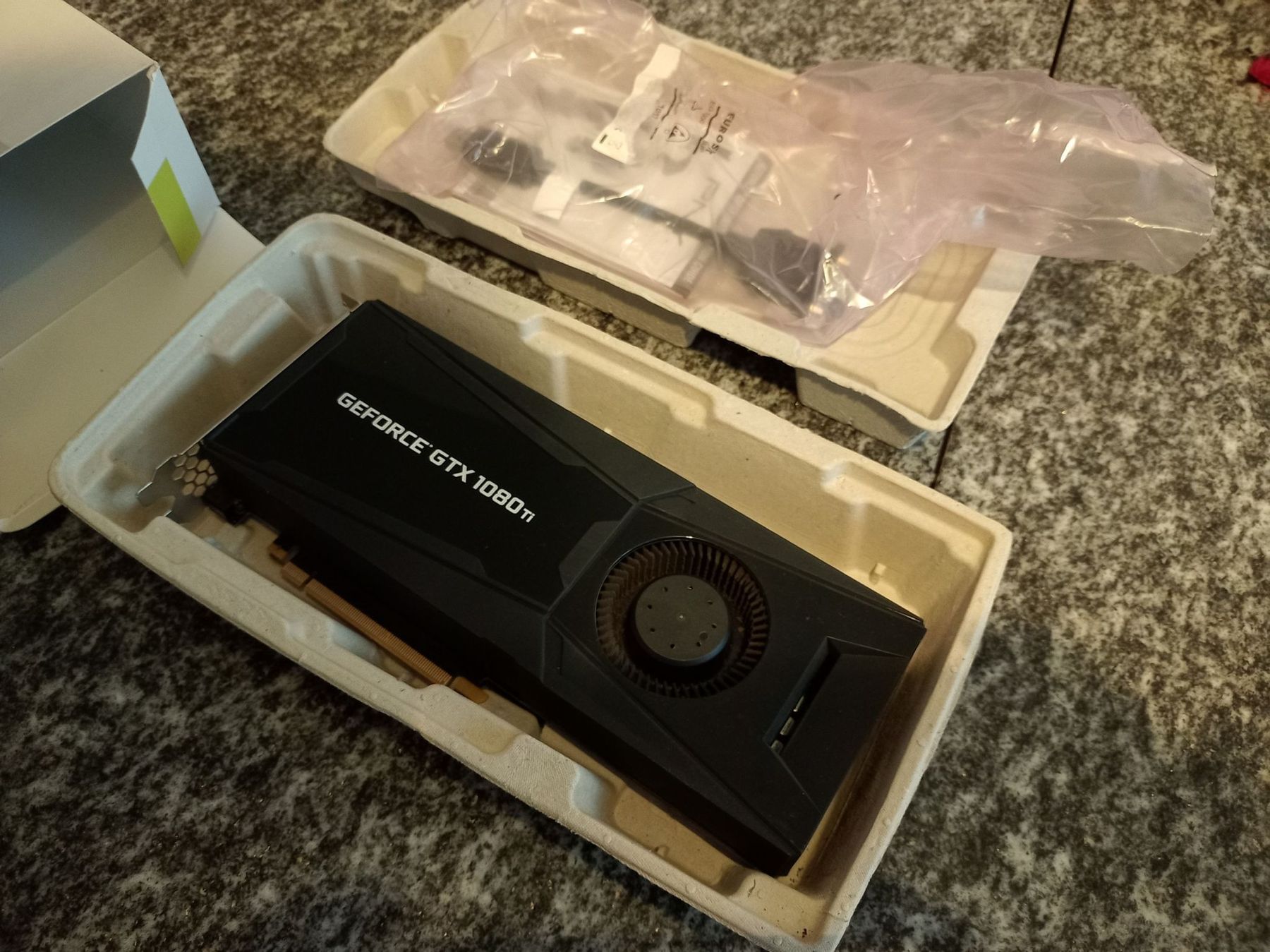 Schede grafiche: PNY GeForce GTX 1080 Ti mit OVP – Usato da Buchs AG venduto da SellAndBuyX 2