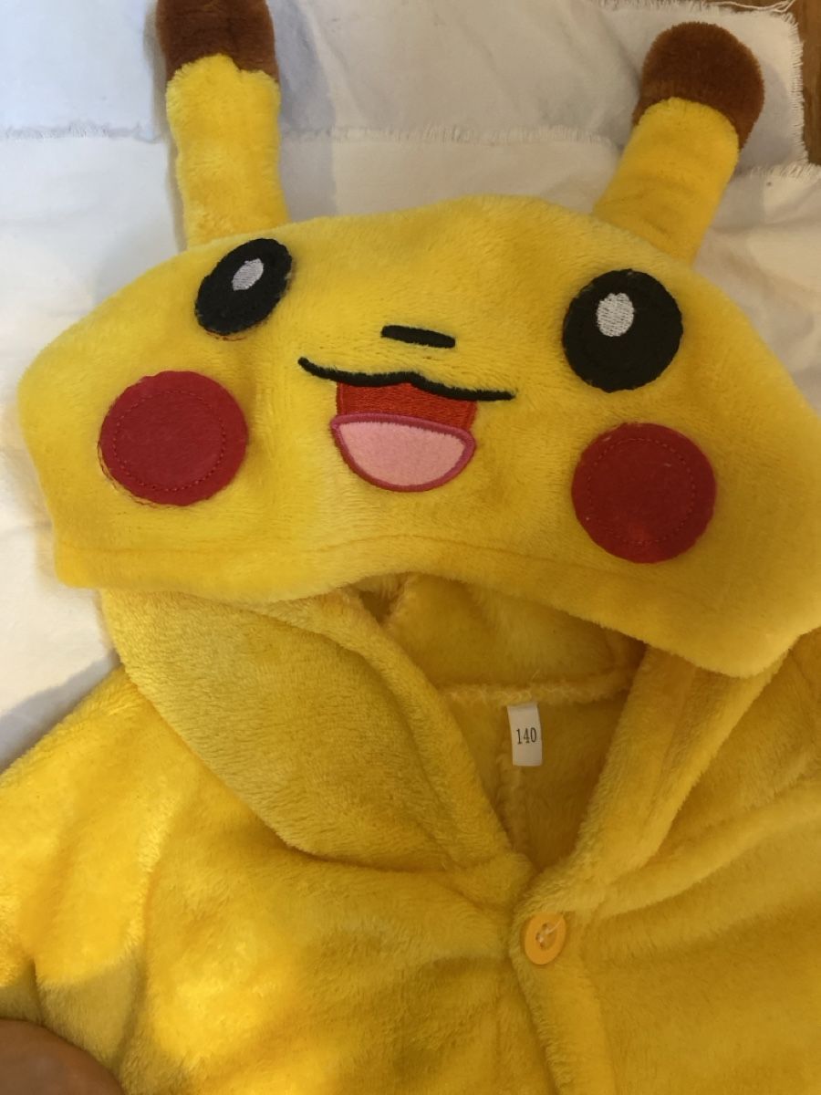 Lotti di vestiti: Pokémon Pikachu Einteiler – Nuovo (secondo la descrizione) da Uetikon am See venduto da sarentio 4