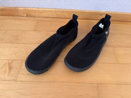Badeschuhe Aqua Sphere schwarz, Gr. 36/37