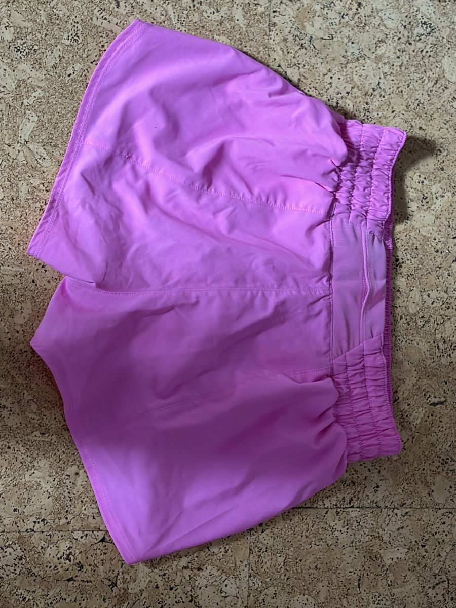 Nike Pantaloni: Nike Shorts XS pink neu – Nuovo (secondo la descrizione) da Wiler b. Seedorf venduto da Suenneli1980 1