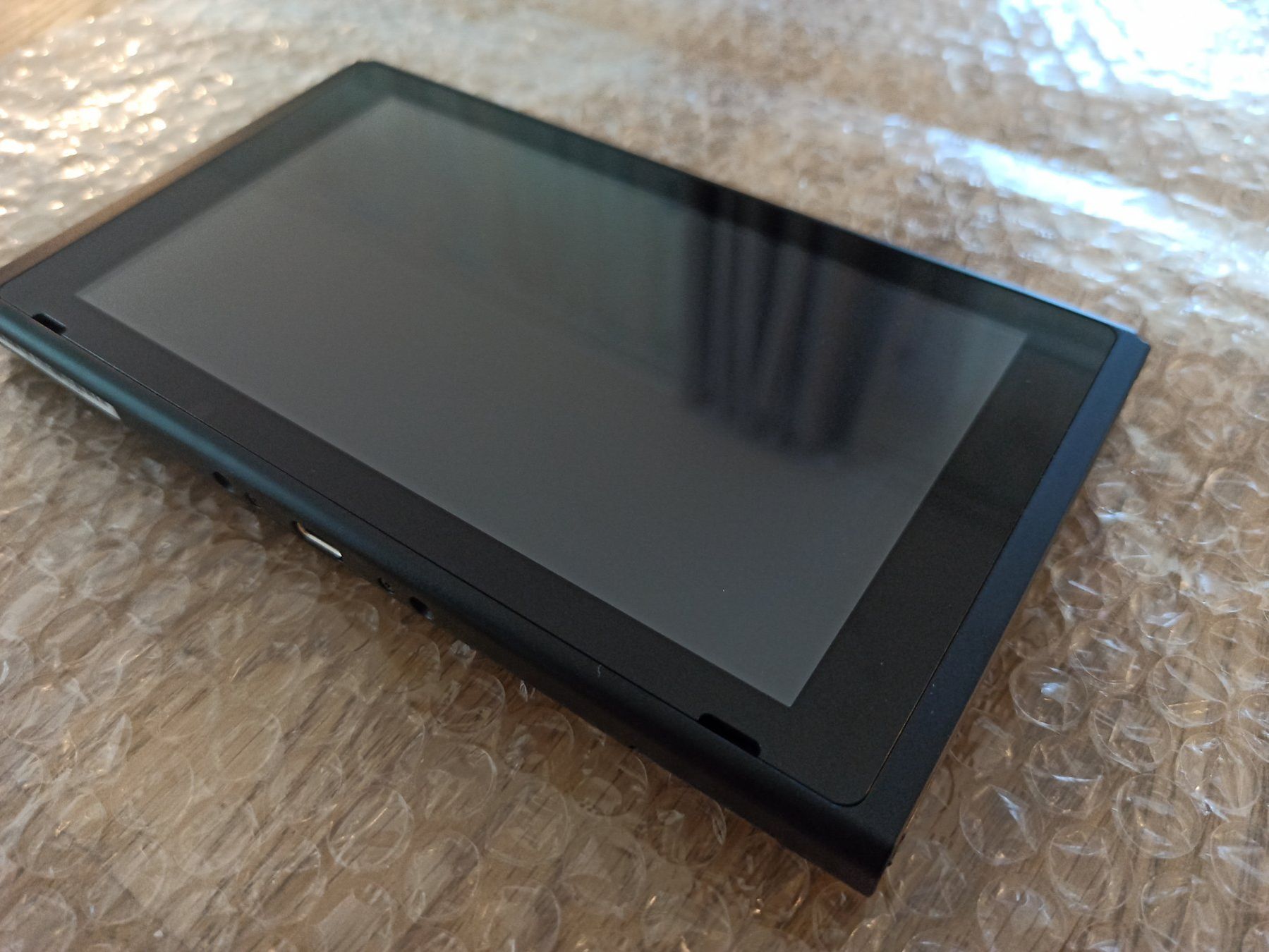 Nintendo Consoles: Original Nintendo Switch V2 Tablet (Jahr 2022) NSW - TOP – D'occasion à Oberweningen par mar_87mx 2