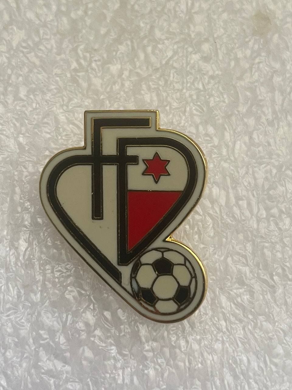 Placchette & Badge: 170. Pin - FC Dotzingen – Usato da Luzern venduto da Irek