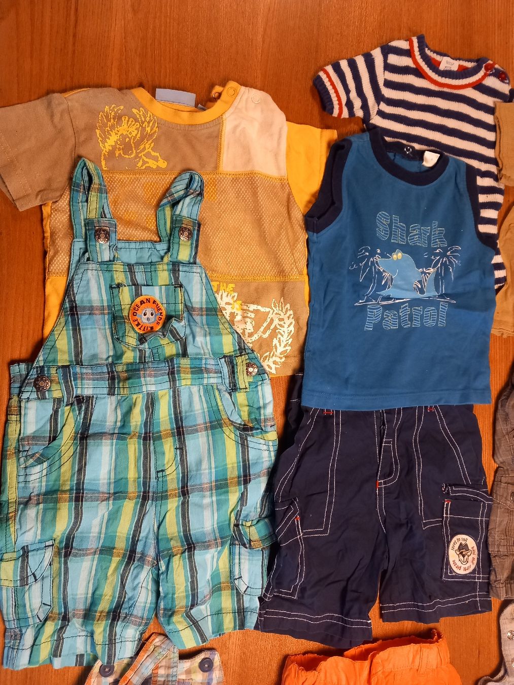 Lotti & Set di vestiti: lot 74 – Usato da Courrendlin venduto da tititchoun 1