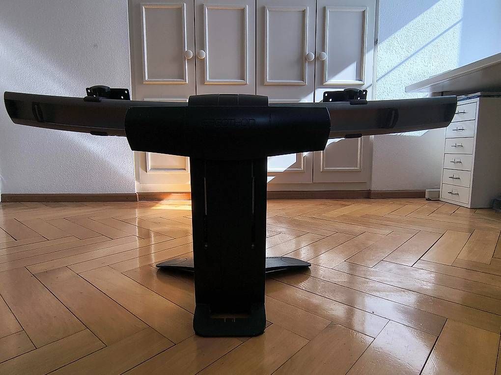 Staffa per monitor: Ergotron double porte écrans réglable – Usato da FRIBOURG venduto da bigpolarbears 1