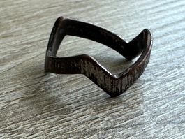 💍 Gebrauchter Designring mit markanter Form Grösse 61