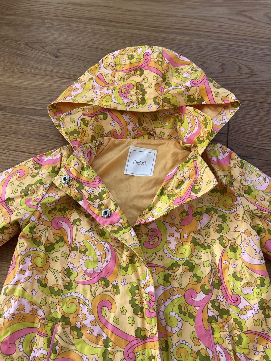 Next Giacche & Cappotti: Gr.110 Neue Regenjacke von Next – Nuovo e nell'imballaggio originale da Emmetten venduto da Small_Things666 1