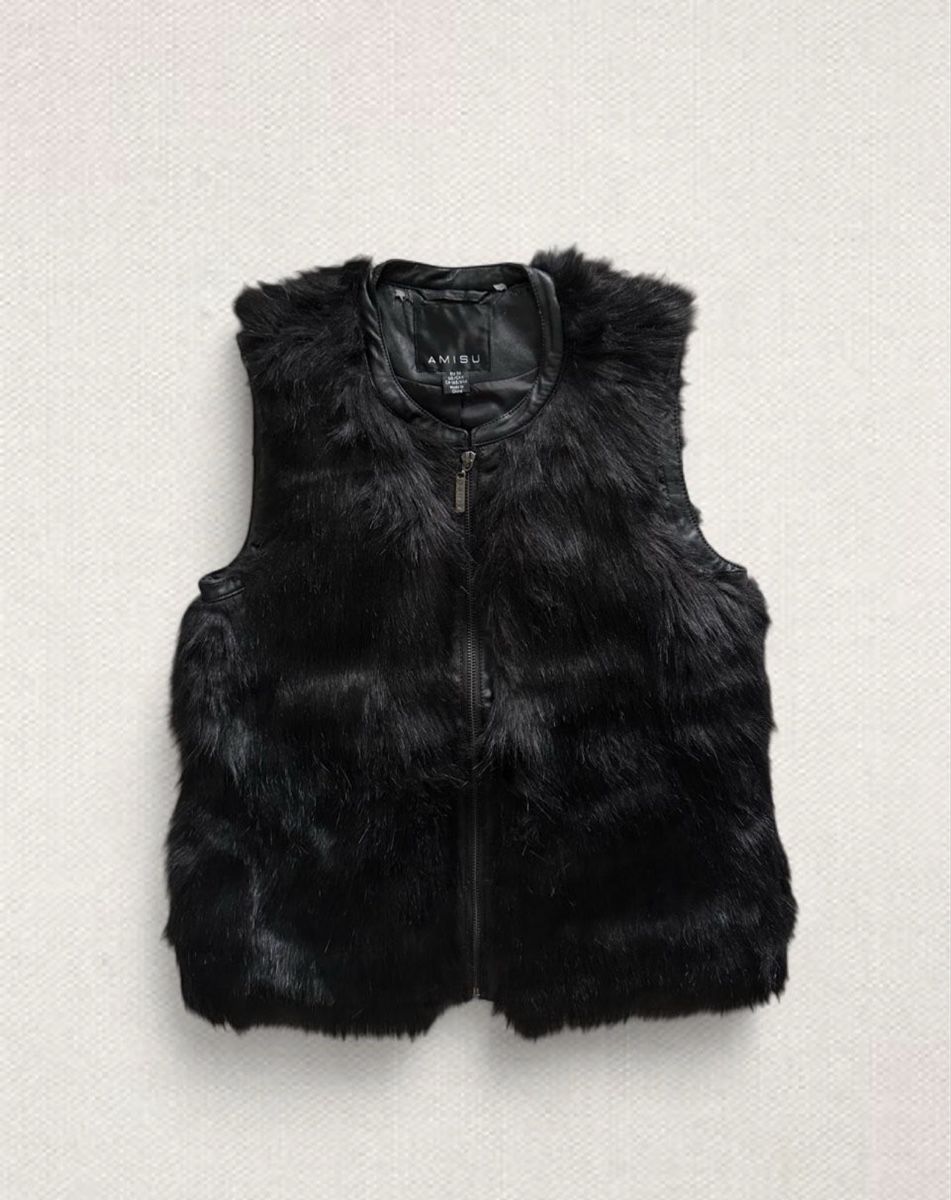 Gilet & Giacche: Amisu Kunstfell Weste schwarz onesize – Nuovo (secondo la descrizione) da Wohlen AG venduto da jes_9c79