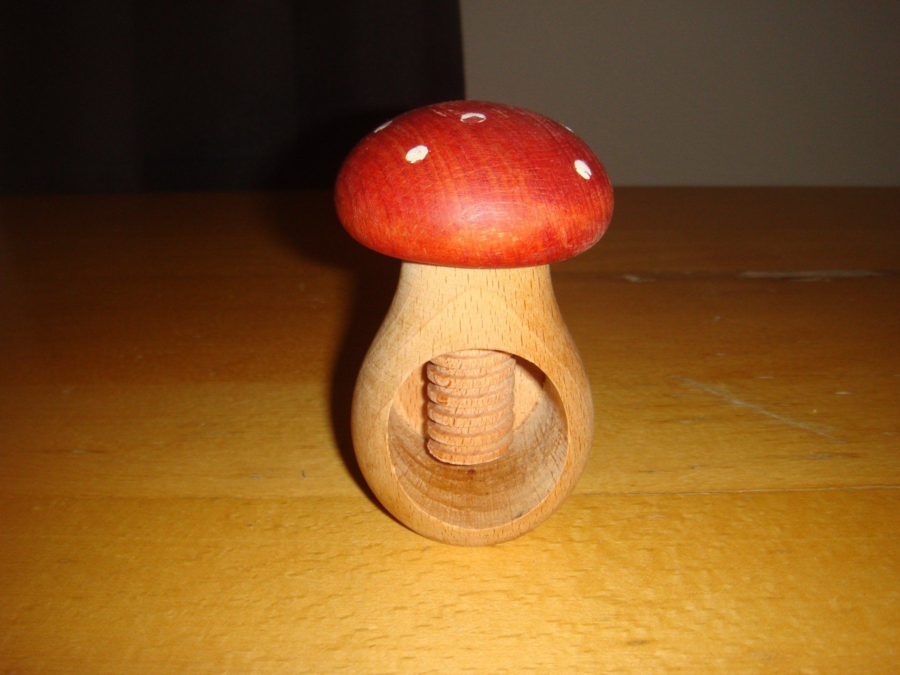 Appareils de cuisine: Nussknacker Fliegenpilz – D'occasion à Reinach BL par Maryichbins