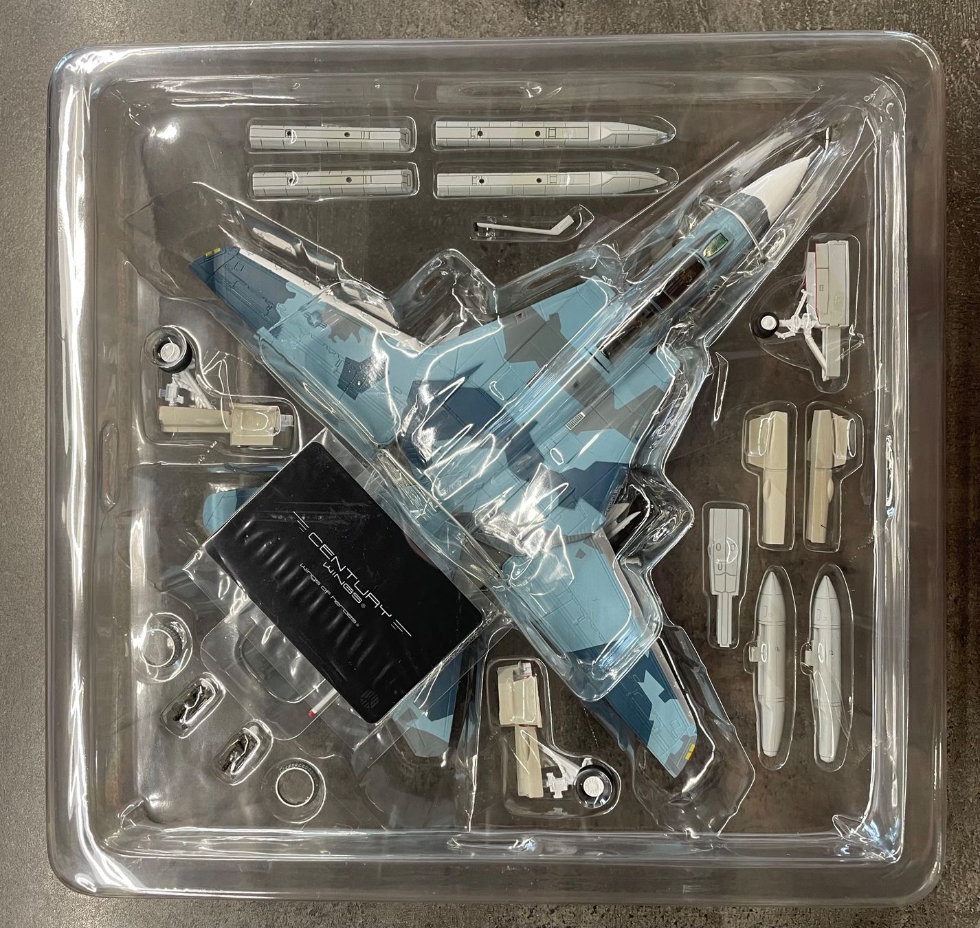 Kit di modellismo & Modellini statici: Century Wings 1635 "Top Gun" – Nuovo e nell'imballaggio originale da Sursee venduto da Toni-SpielSursee