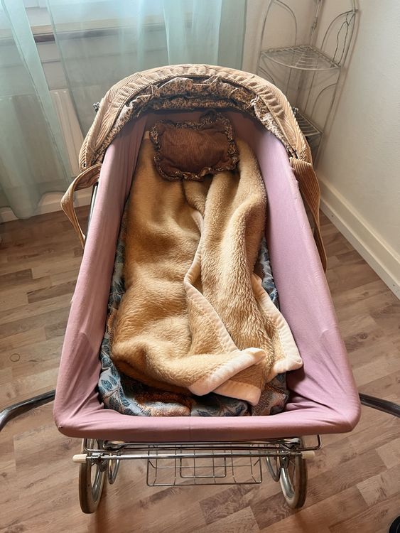 Schner Retro Kinderwagen 70er Jahre (Gebraucht) in Flumenthal fr CHF 0.05   nur Abholung auf Ricardo kaufen
