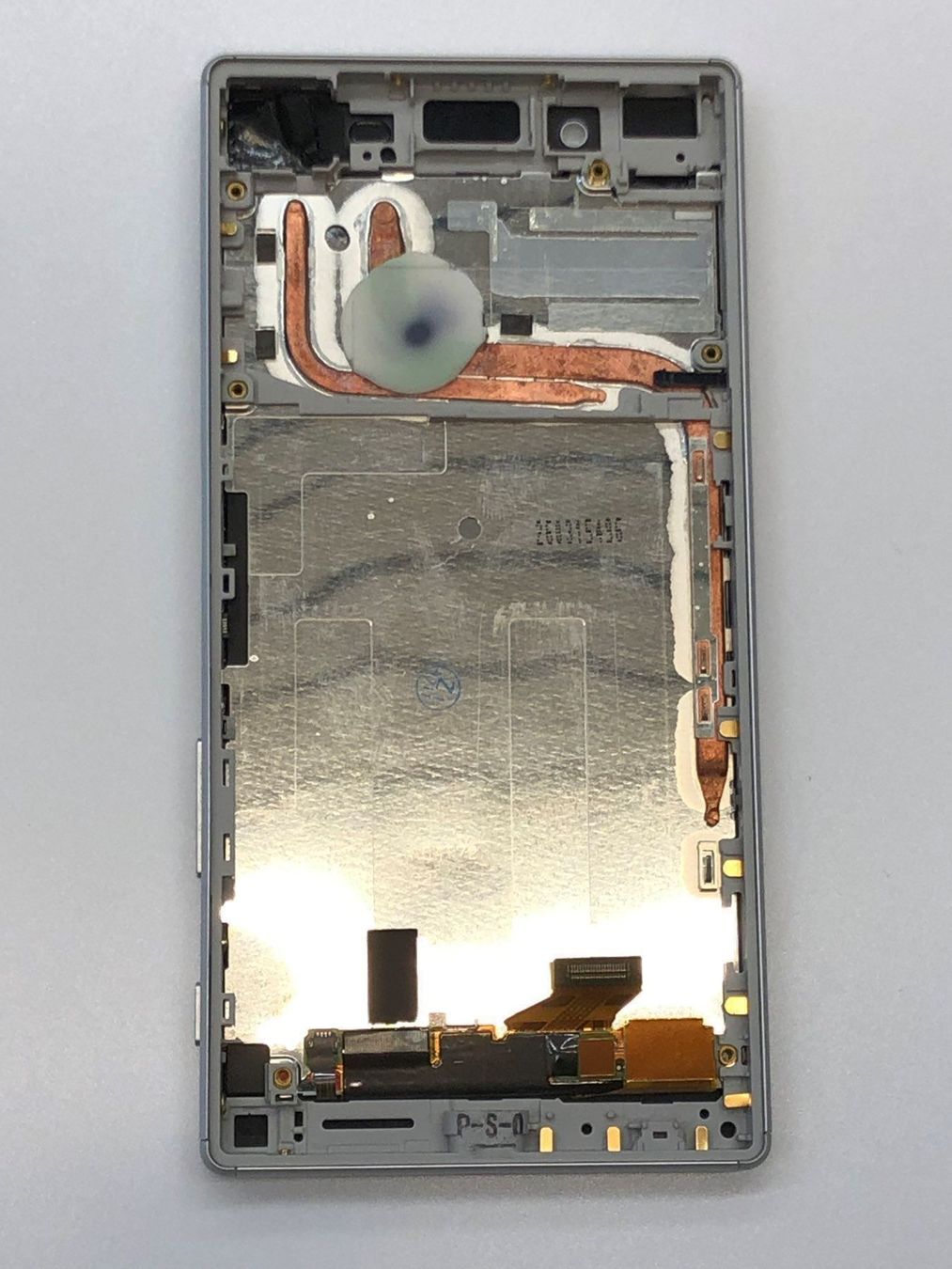Sony Handys / Smartphones: Sony Xperia Z5 Display mit Rahmen weiss – Neu und originalverpackt aus bern von reptechnic 1