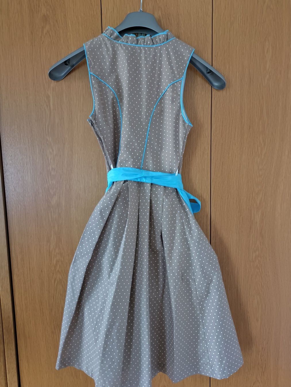 Costumes: Dirndl – D'occasion à Thun par fiechli 2
