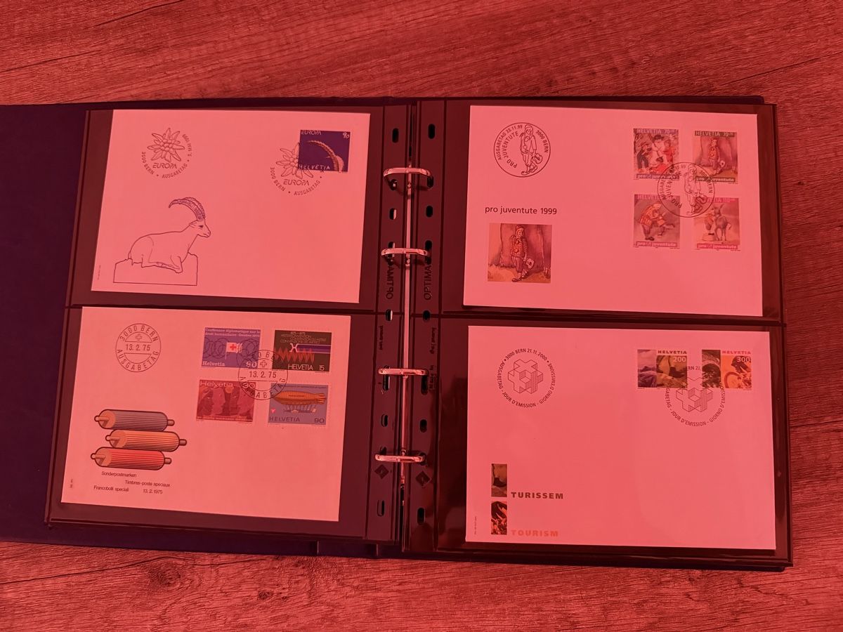 Tutti i francobolli: Album avec FDC Suisse – Usato da Petit-Lancy venduto da Solcarm 6