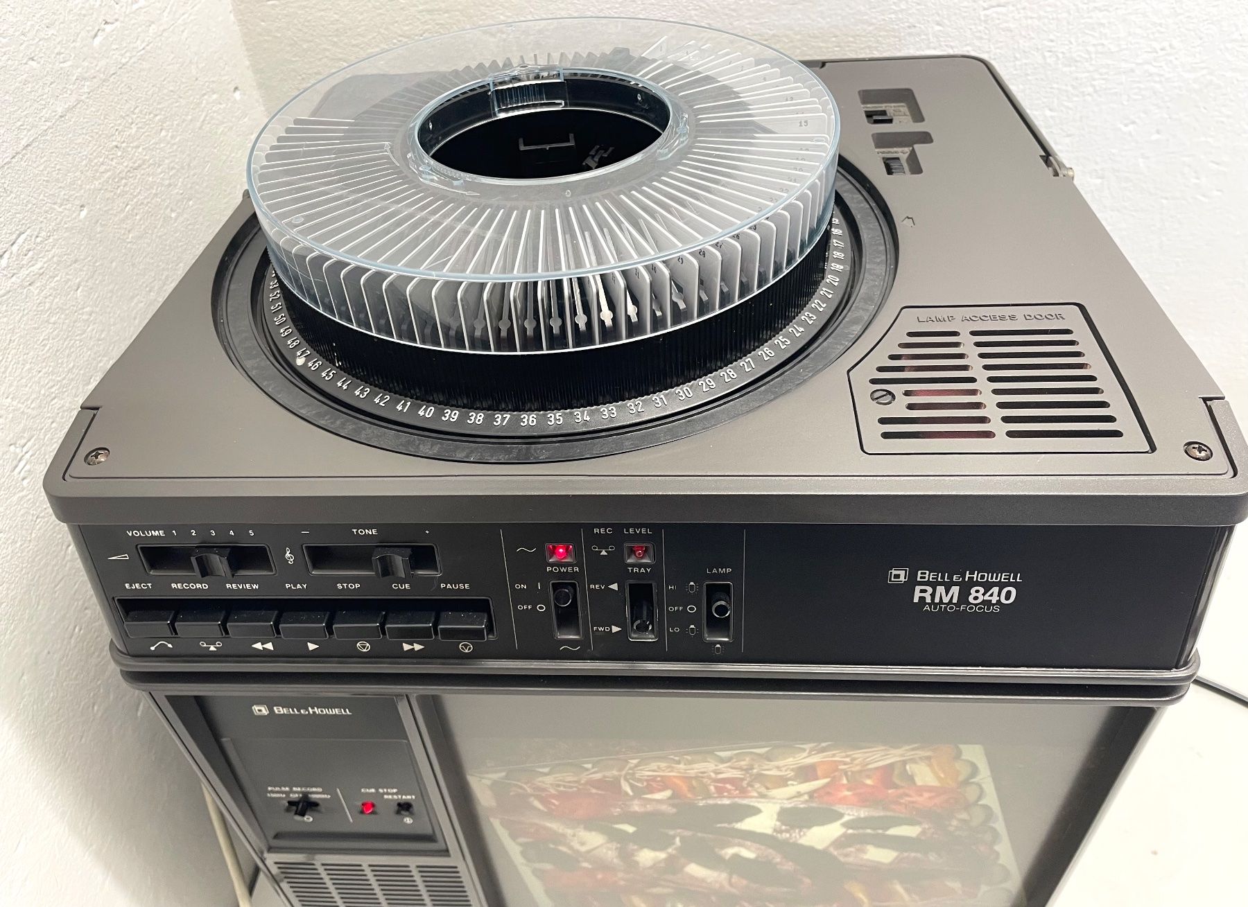 Proiettori: Bell & Howell RINGMASTER Slide Projector Model 840A – Usato da Niederdorf venduto da LeptonAG 2