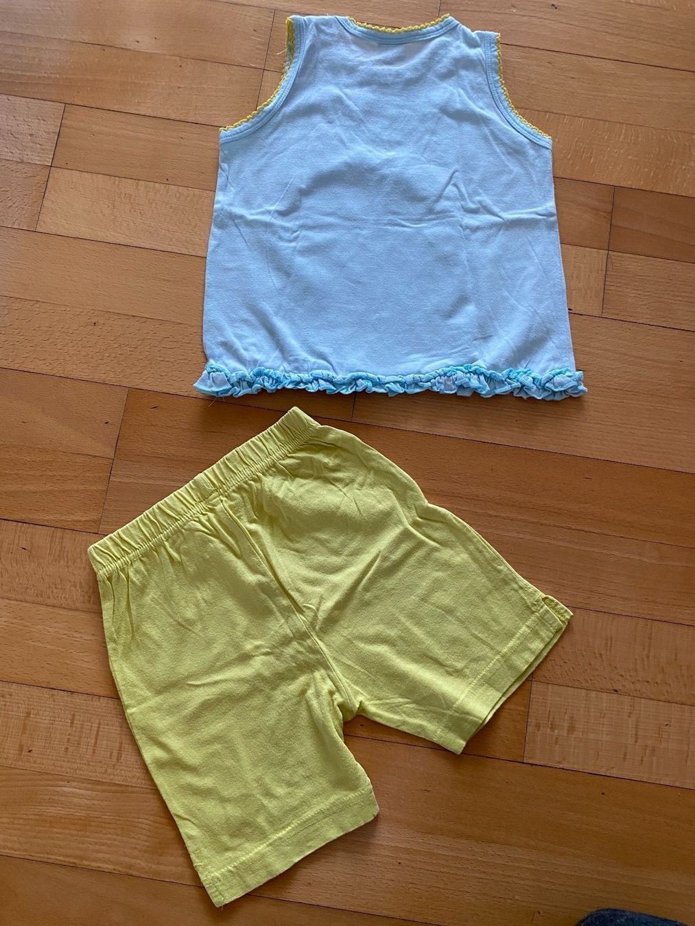 Lotti & Set di vestiti: Mädchenset Gr. 68 – Usato da Tübach venduto da Vivienne0 1