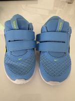 Nike Kinderturnschuhe Grösse 25 neuwertig