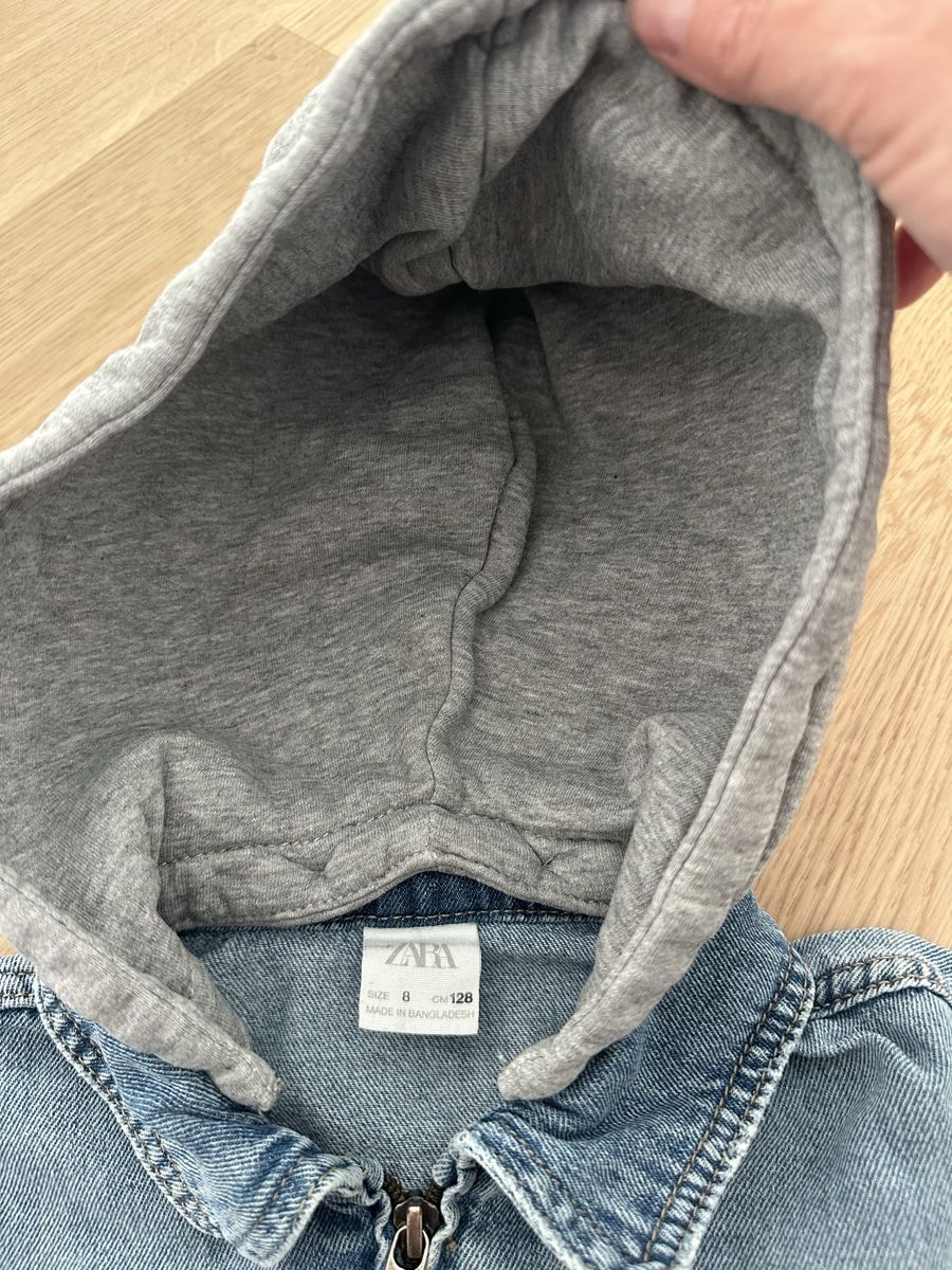 Zara Lotti & Set di vestiti: Denim Jacket with Hood Grey ZARA – Usato da Zürich venduto da hak_5sm5 2