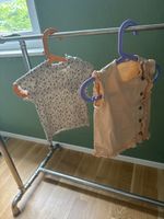 Sommerliche Mädchen T-Shirts mit Blumenmuster, Grösse 86
