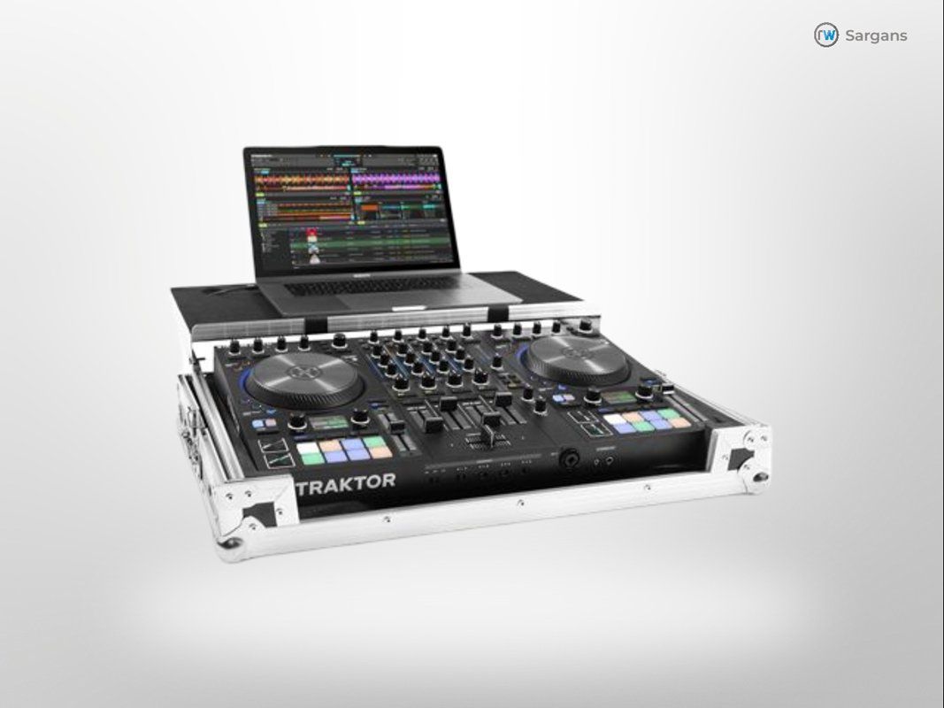 Valigie: TRAKTOR DJ Flightcase S4 ohne Controller – Nuovo (secondo la descrizione) da Sargans venduto da Restwert_Sargans 3