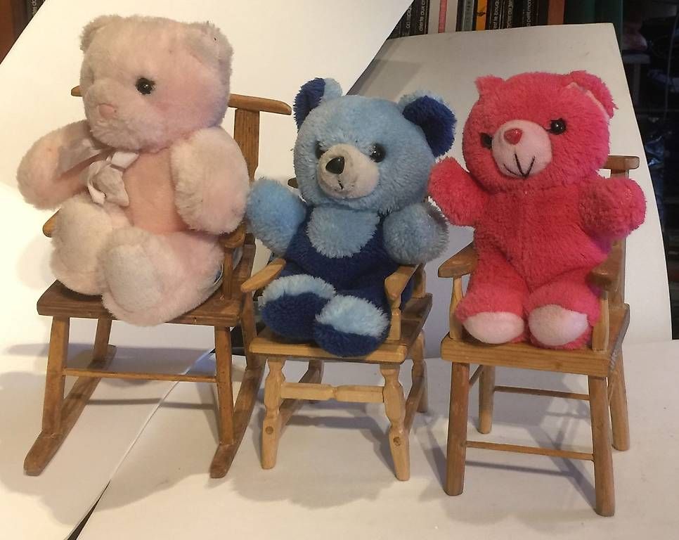 Spielzeuge: 3 Puppenstühle / 3 chaises de poupée – Gebraucht aus Sonceboz-Sombeval von Decolove 1