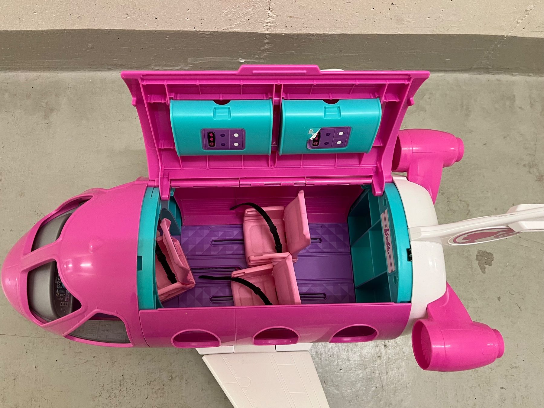 Hasbro Giocattoli: Barbie Flugzeug – Usato da Baden venduto da eklym 1