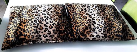 2 Zierkissen Tigermotiv "Neu"
