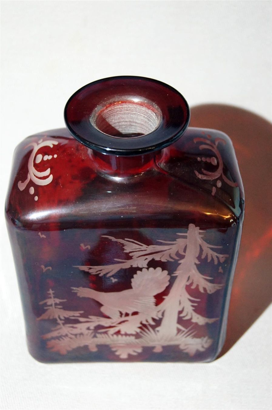 Bottiglie: Antike rote Flasche aus Böhmischem Überfangglas – Usato da Geroldswil venduto da ARTEFACTO 7