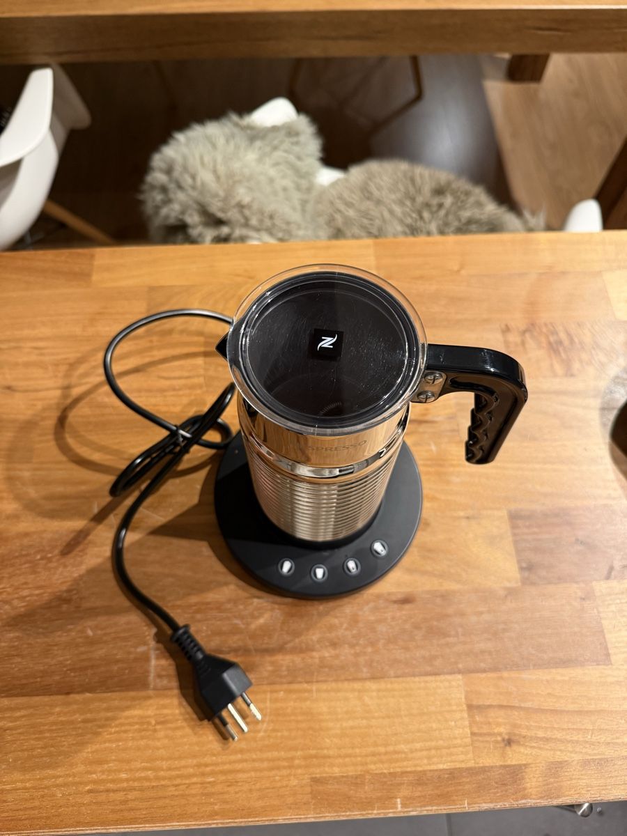 Elettrodomestici da cucina: Nespresso Milchaufschäumer – Usato da Frauenfeld venduto da lorinajennifer 1