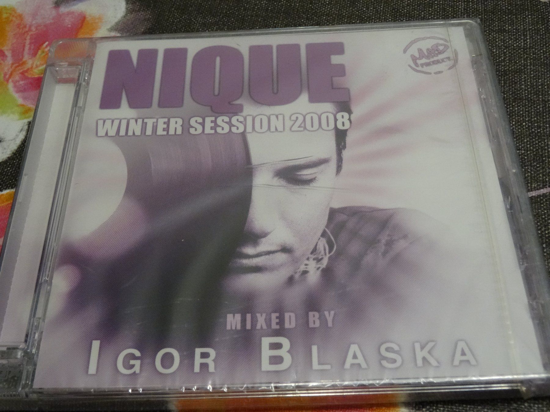 CD: Mad Nique Winter Session 2008 CD NEUWARE – Nuovo e nell'imballaggio originale da Olten venduto da Disc-Ausverkauf