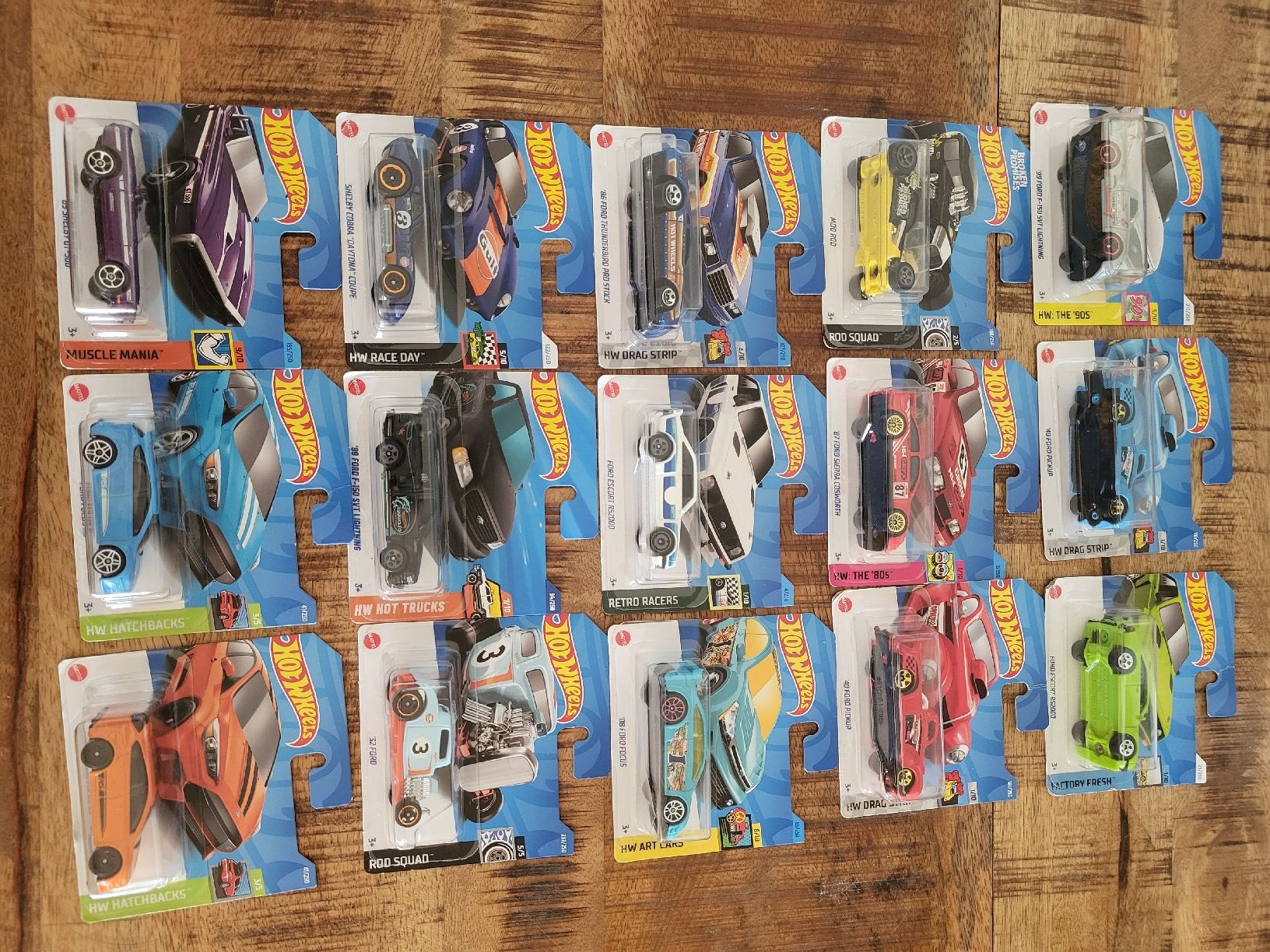 Hot Wheels Modellini d'auto: Hot Wheels Sammlung Ford Modelle – Nuovo e nell'imballaggio originale da Jona venduto da mjo_f5t2 2