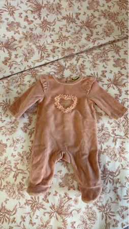 Combinaison rose douce bébé 3 mois 